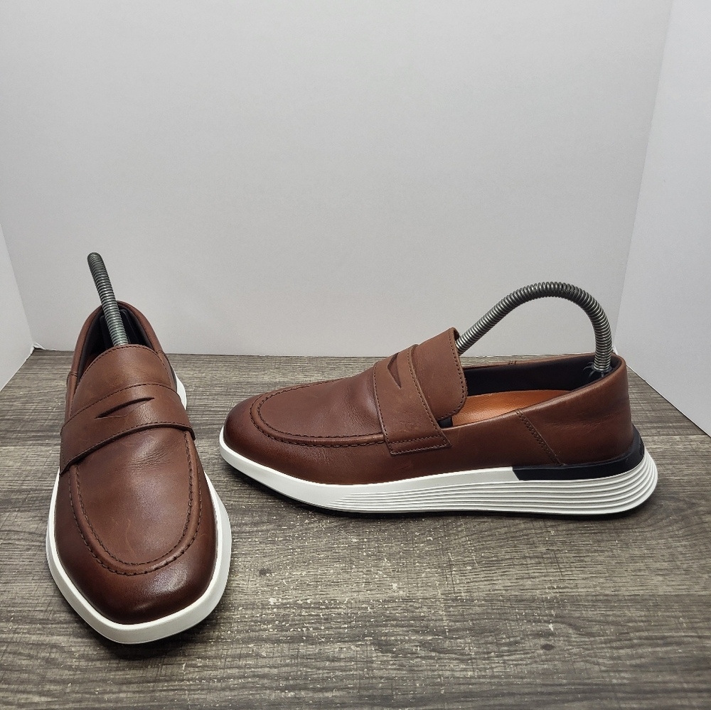 Wolf & Shepherd Brown Leather Slip-On Loafers Crossover  Cushioned Men's Size 6